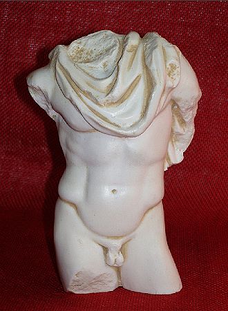 Torso, eine Reproduktion einer rmischen Figur aus Kunstmarmor