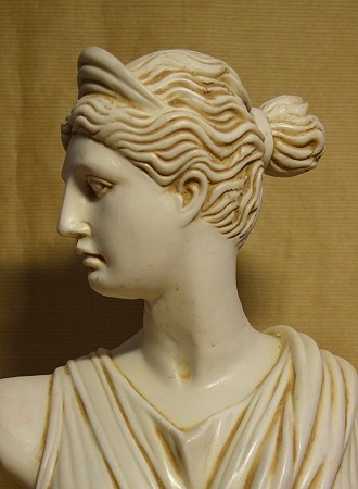 Bste der Diana, eine Reproduktion einer rmischen Figur aus Kunstmarmor