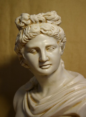 Bste des Apollo, eine Reproduktion einer rmischen Figur aus Kunstmarmor