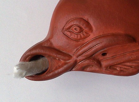 Lampe in Form eines Delphins, eine Reproduktion einer rmischen llampe aus Ton