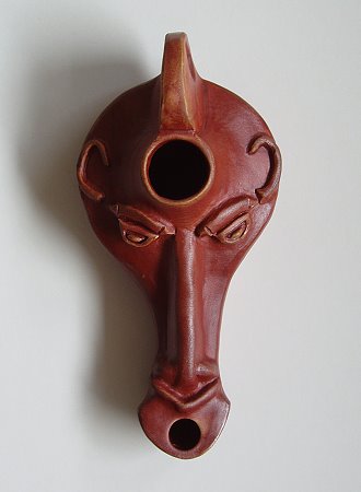 Gesichtslampe, eine Reproduktion einer rmischen llampe aus Ton